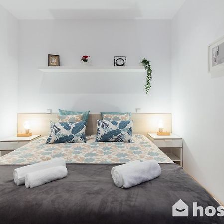 Апартаменти Host Wise - Colorful Fresh Flats - Batalha Порту Екстер'єр фото